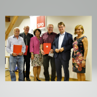 SPD Bundesvize Ralf Stegner und MdL Ruth Müller ehrten langjährige SPD Mitglieder vom Ortsverein Vilsbiburg